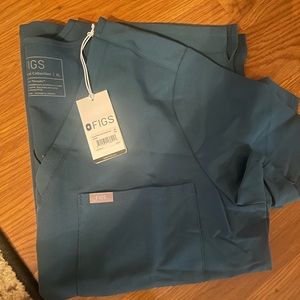 Figs one pocket scrub top. X-Large